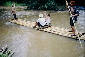 Trekking in hills of northern thailand, Siam Sun Tours Ltd. Part. Chiang Mai, cnx051_4.jpg (12720 Byte)